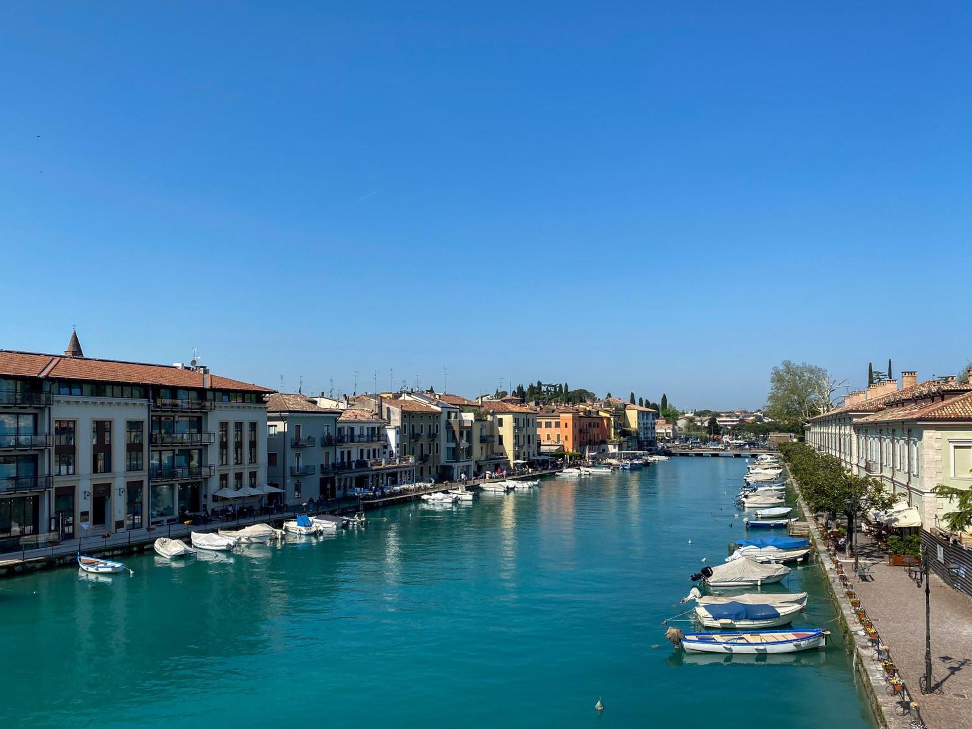 Palazzo Cordigero - Apartments Peschiera del Garda Exteriör bild