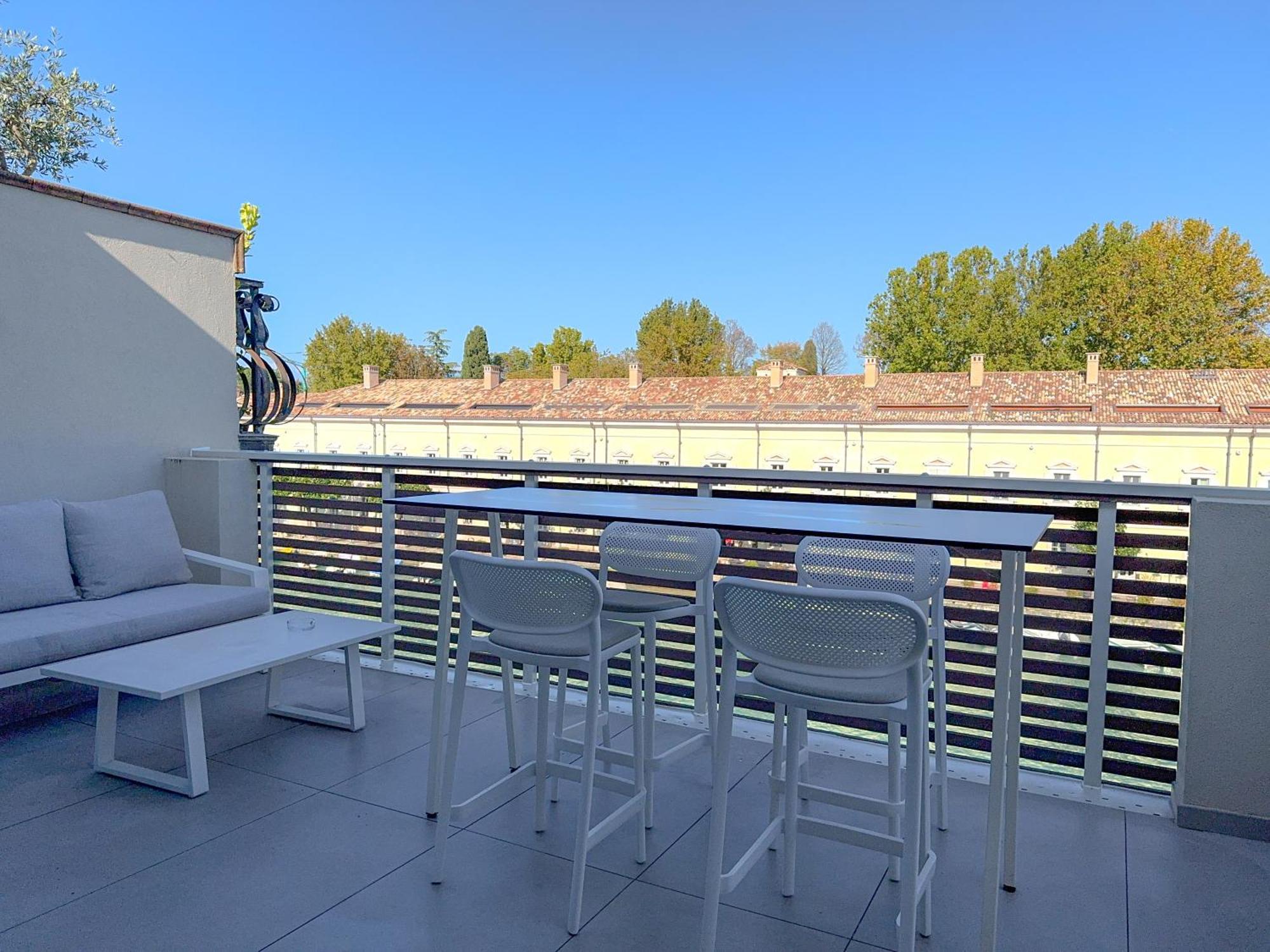 Palazzo Cordigero - Apartments Peschiera del Garda Exteriör bild