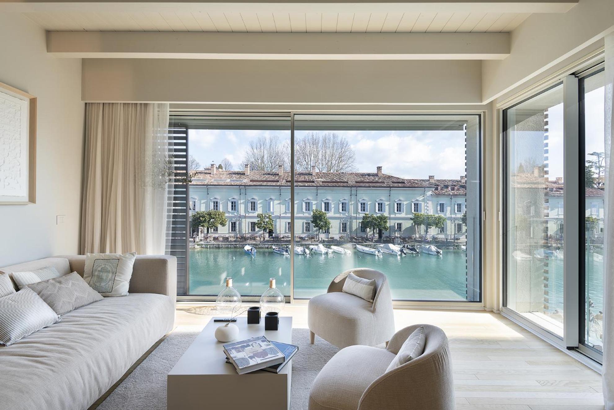 Palazzo Cordigero - Apartments Peschiera del Garda Exteriör bild
