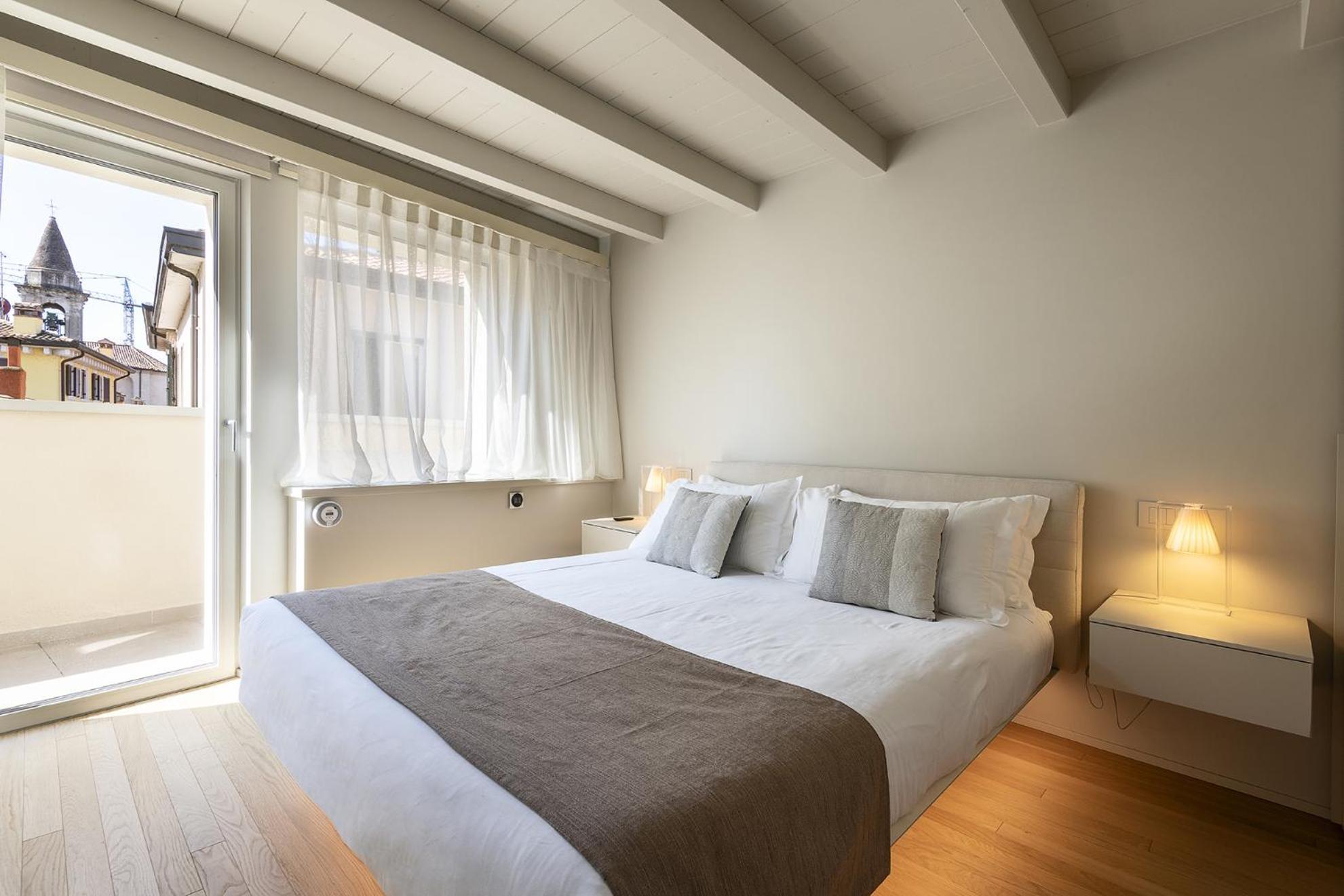 Palazzo Cordigero - Apartments Peschiera del Garda Exteriör bild